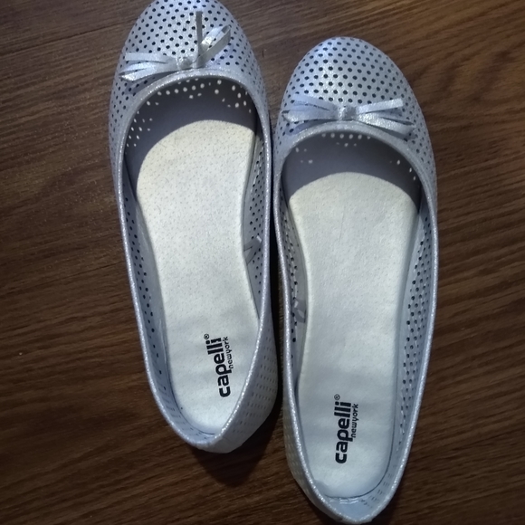 Cute Capelli Silver Patterned Flats - Picture 4 of 4